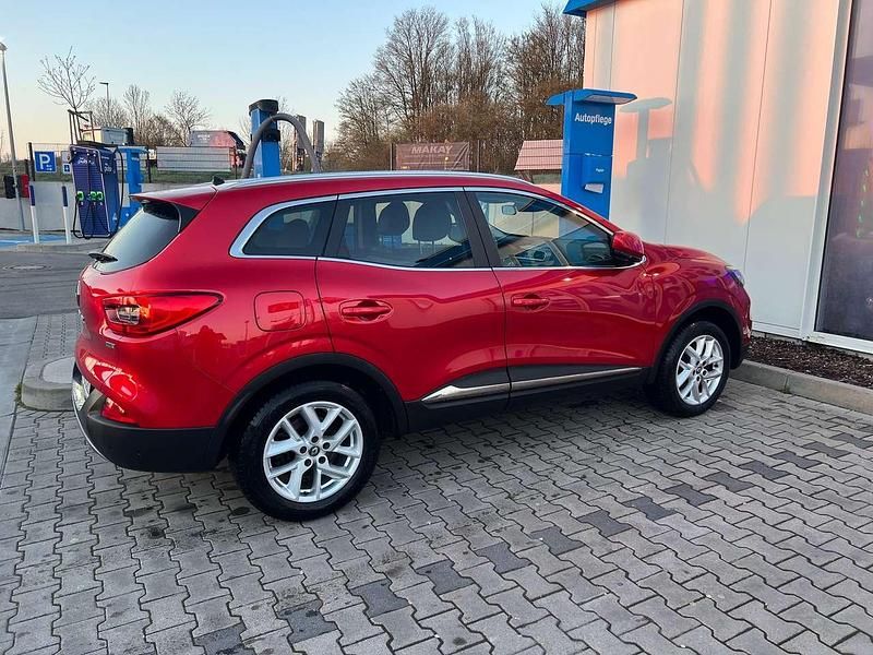 Gebraucht Renault Kadjar XMOD 110 PS (80 kW) 2016 Rot SUV