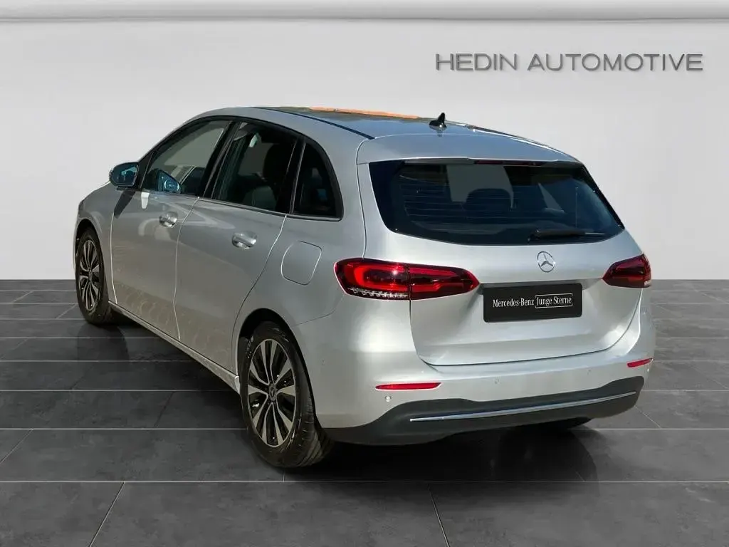 Gebraucht Mercedes B220 Style 190 PS (139 kW) 2022 Silber Kleinwagen