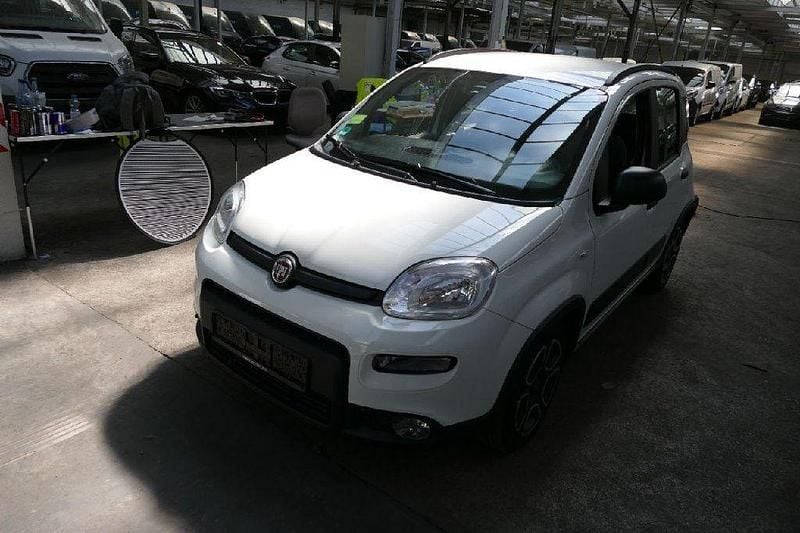 Weiß Gebraucht 2021 Fiat Panda City Life Kleinwagen | 7.490 € (Superpreis) - Bild 1/4