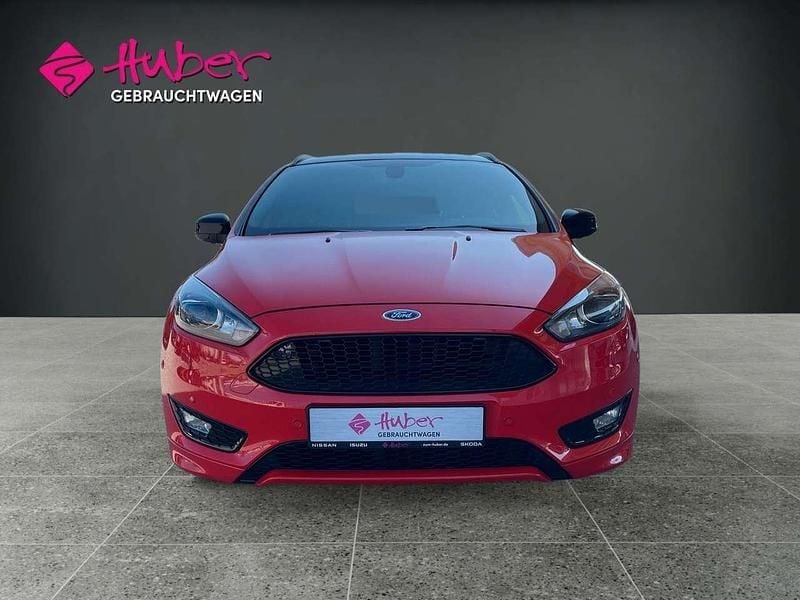 Gebraucht Ford Focus ST-Line 182 PS (133 kW) 2018 Rot Kombi