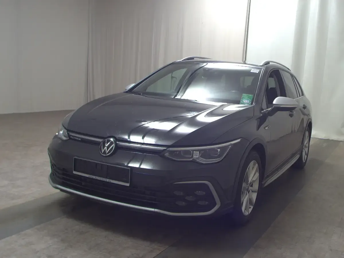 Używany VW Golf Alltrack 200 KM (147 kW) 2023 Szary Kombi