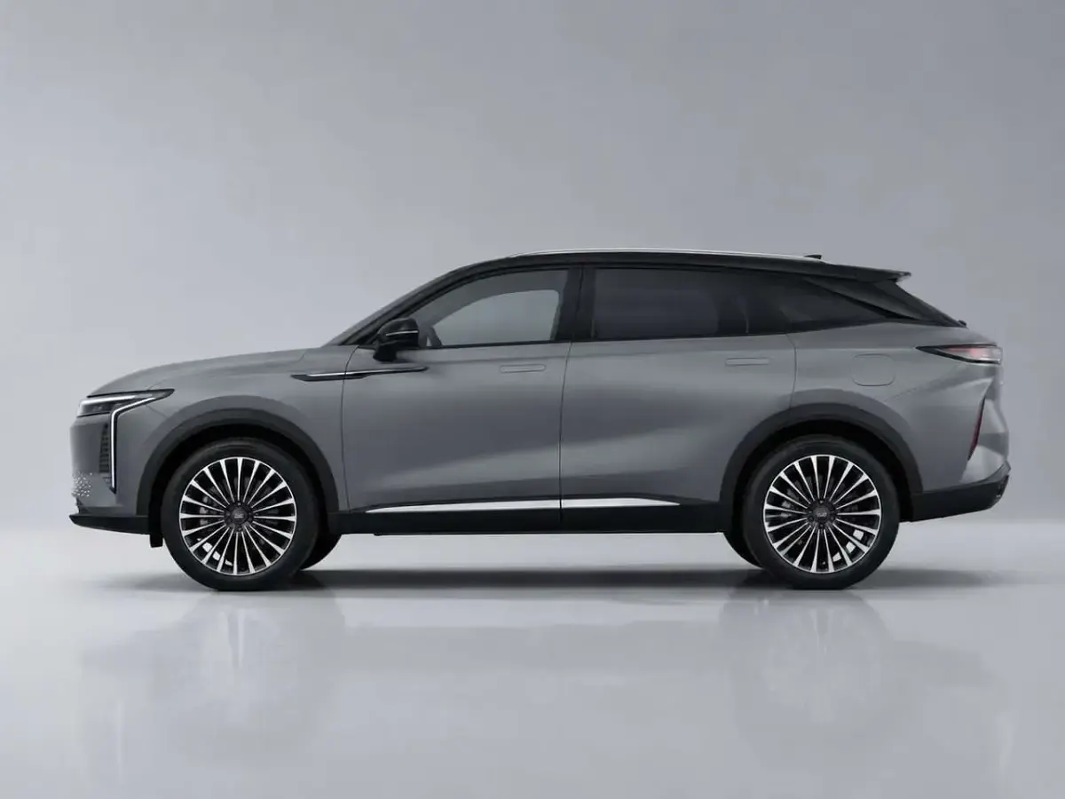 Neu Omoda 9 537 PS (394 kW) 2026 Matte grey (ue)mattlackierun SUV