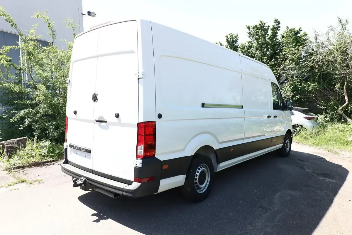 Neu VW Crafter 140 PS (102 kW) 2026 Candyweiß Van