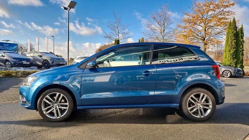 Gebraucht VW Polo LOUNGE 110 PS (80 kW) 2015 Blau Limousine