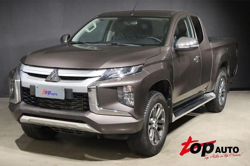 Braun Gebraucht 2020 Mitsubishi L200 Plus Abholung | 34.465 € - Bild 1/4