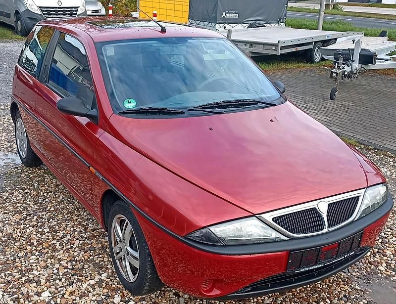 Rot Gebraucht 1997 Lancia Ypsilon Kleinwagen | 1.395 € - Bild 1/4
