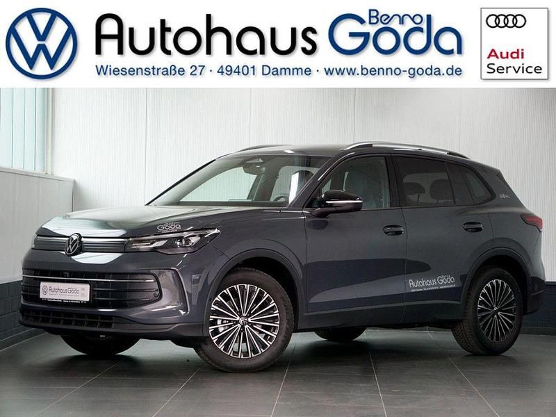 Grau Gebraucht 2025 VW Tiguan Goal SUV | 43.950 € (Etwas zu teuer) - Bild 1/4