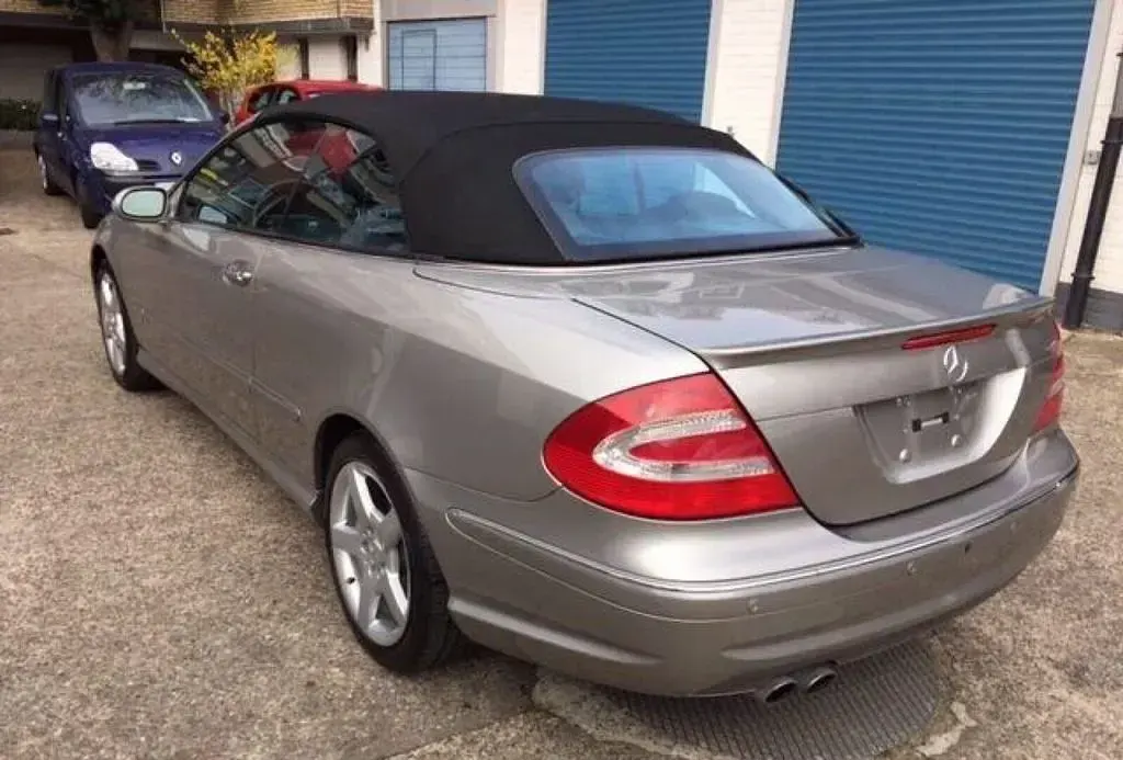 Gebraucht Mercedes CLK500 306 PS (225 kW) 2005 Beige Cabrio