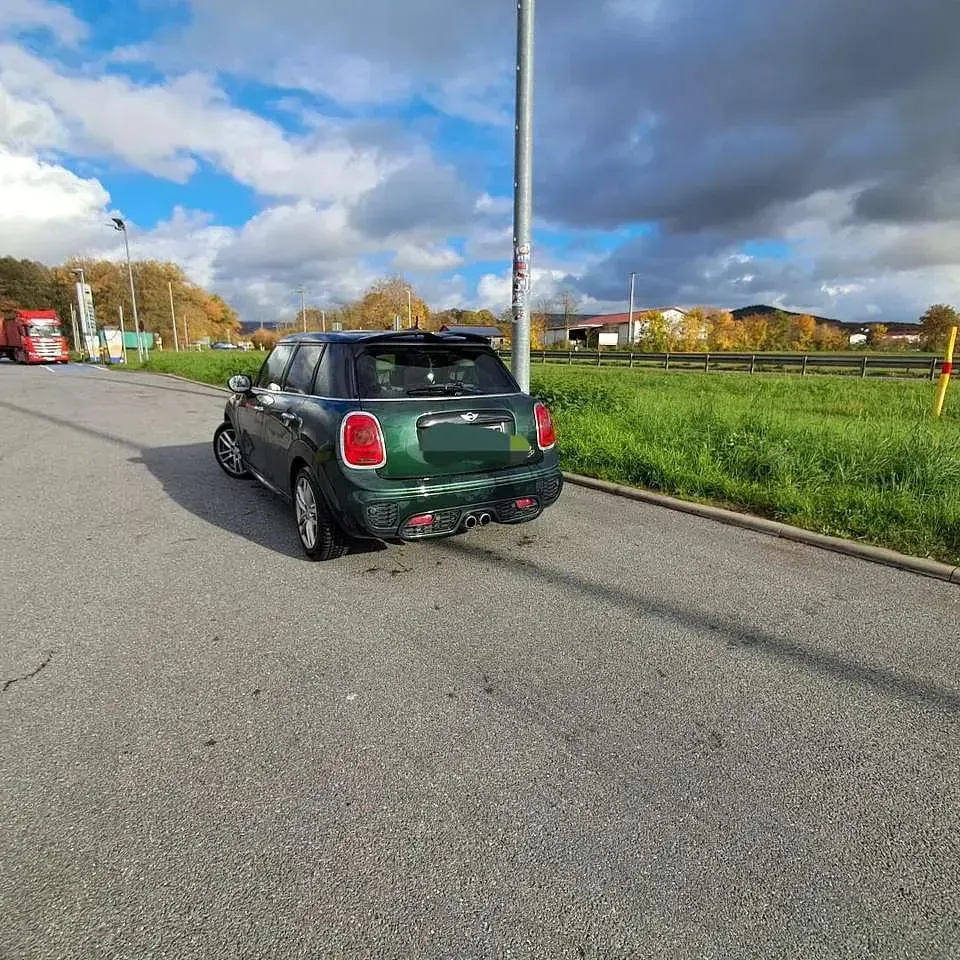 Usata Mini Cooper SD 170 CV (125 kW) 2015 Verde Utilitaria