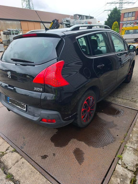 Schwarz Gebraucht 2010 Peugeot 3008 Premium Limousine | 2.800 € (Guter Preis) - Bild 1/4