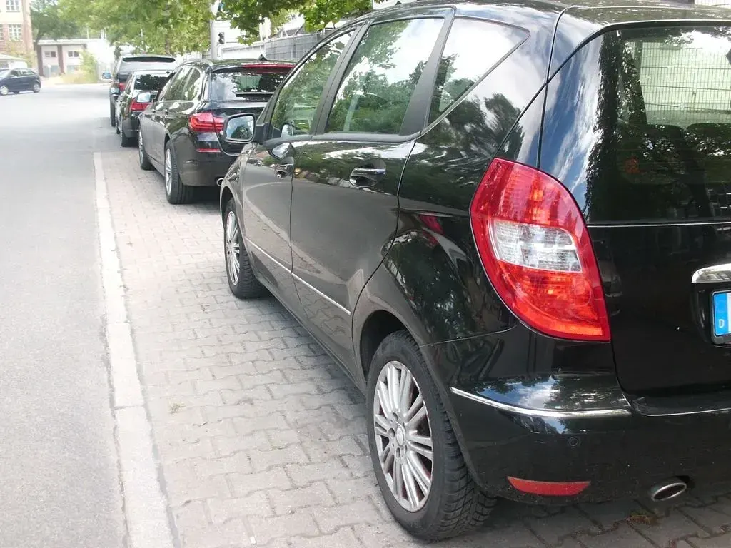 Gebraucht Mercedes A150 Elegance 95 PS (69 kW) 2008 Schwarz Limousine