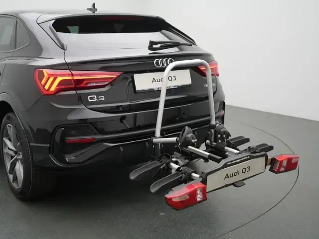 Neu Audi Q3 150 PS (110 kW) 2026 Schwarz SUV
