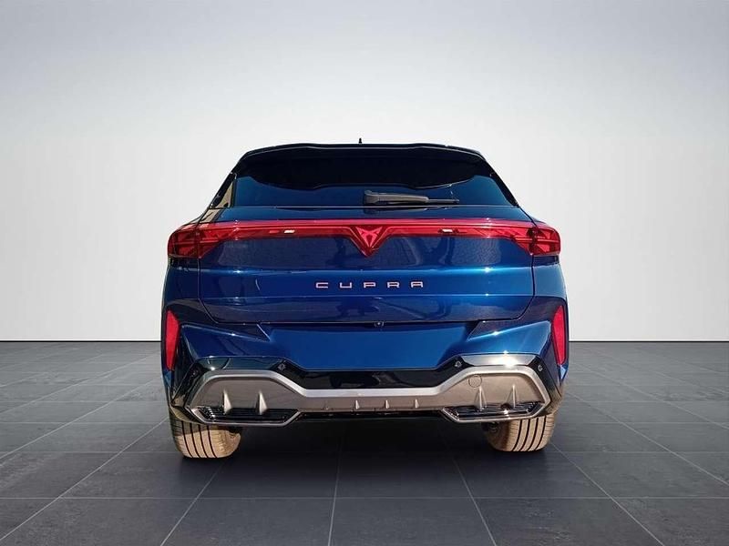 Neu Cupra Terramar 204 PS (150 kW) 2025 Cosmos blau metallic SUV