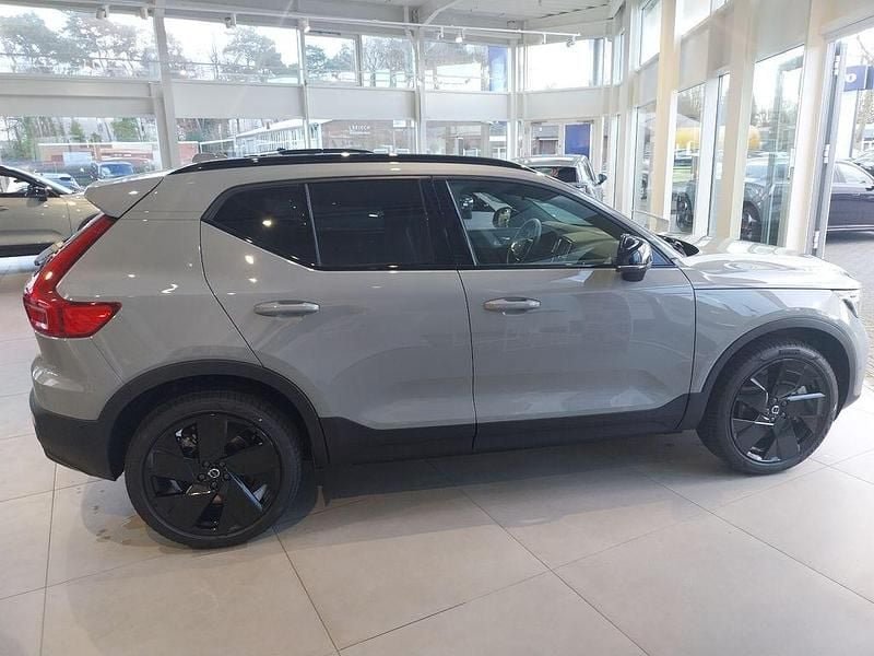 Neu Volvo EX40 Plus 300 kW (408 PS) 2026 Grau SUV
