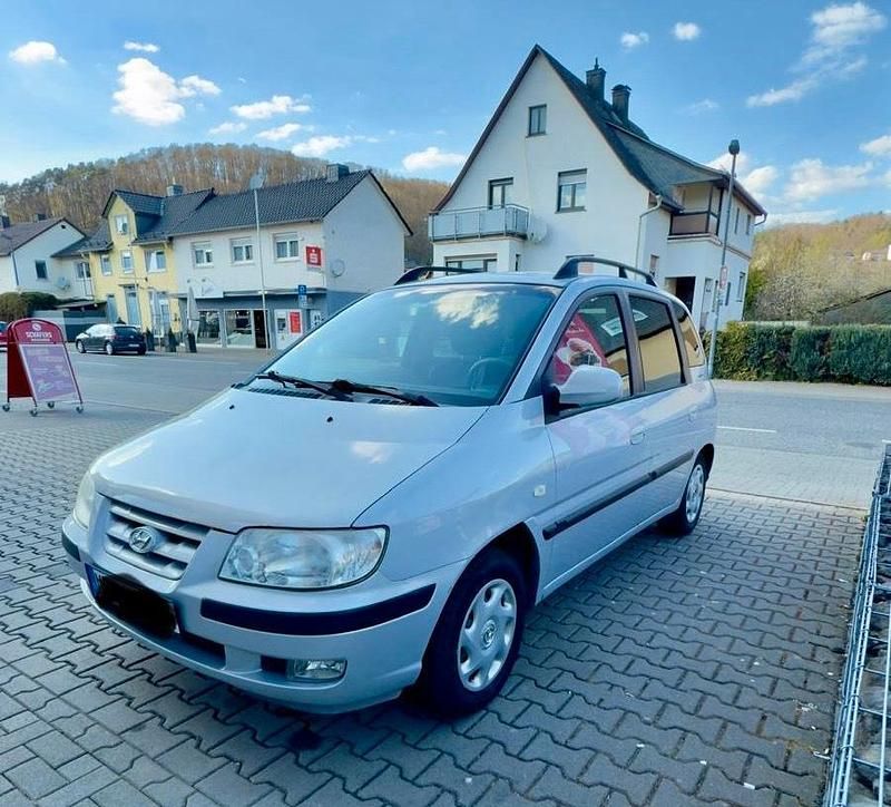 Silber Gebraucht 2006 Hyundai Matrix GLS Van / Kleinbus | 900 € (Fairer Preis) - Bild 1/4