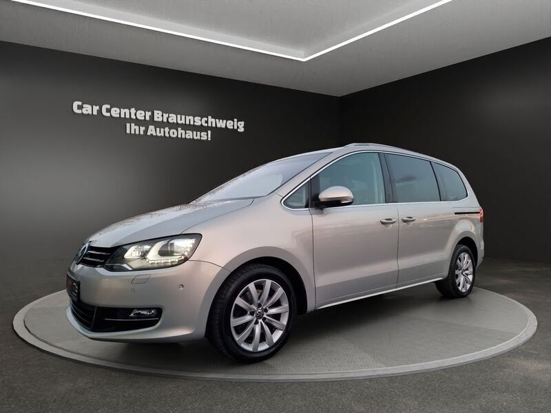 Silber Gebraucht 2011 VW Sharan Highline Van / Kleinbus | 16.999 € (Etwas zu teuer) - Bild 1/4