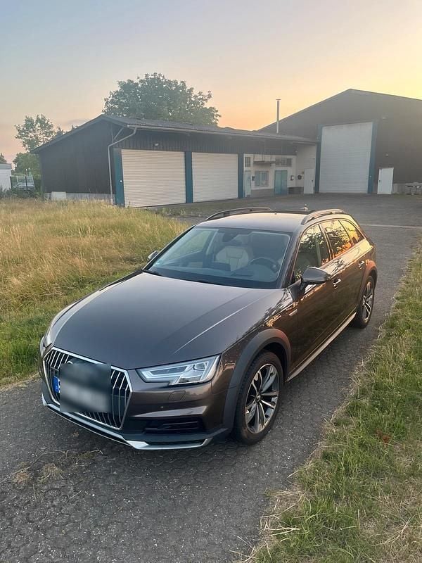 Braun Gebraucht 2018 Audi A4 Allroad Kombi | 17.500 € (Superpreis) - Bild 1/4