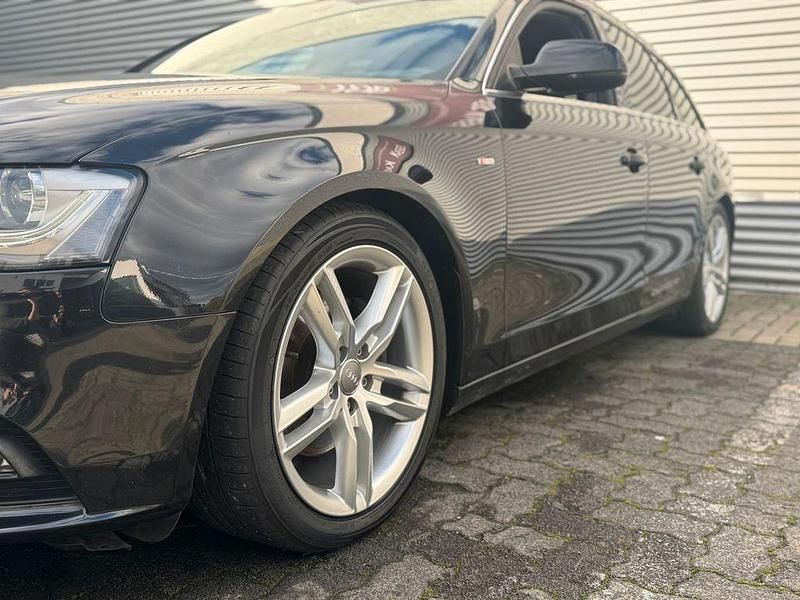 Gebraucht Audi A4 S-Line 177 PS (130 kW) 2013 Schwarz Kombi