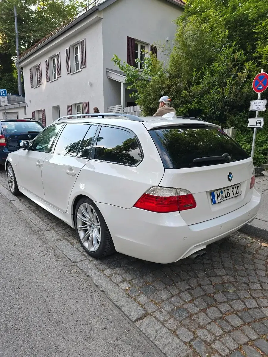 Gebraucht BMW 530 Shadowline 235 PS (172 kW) 2010 Weiß Kombi