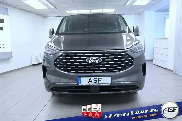 Gebraucht Ford Tourneo Custom Titanium 136 PS (100 kW) 2025 Grau Van