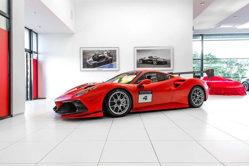 Gebraucht Ferrari 488 670 PS (492 kW) 2018 Rot
