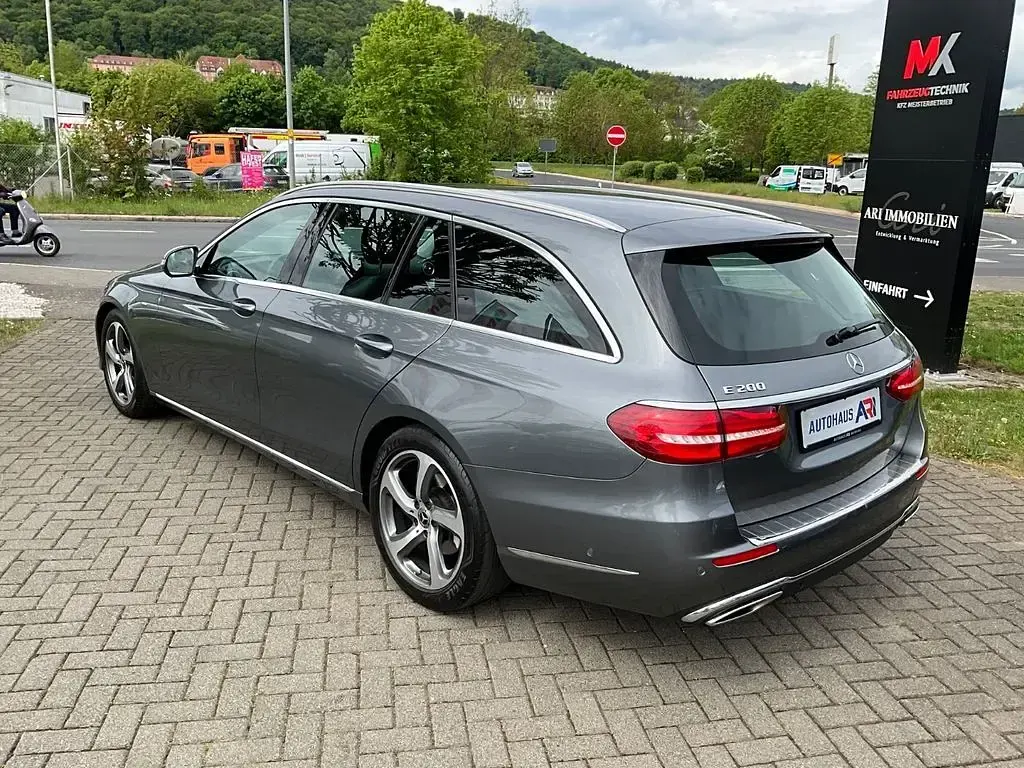 Second-hand Mercedes E200 Avantgarde 184 CP (135 kW) 2017 Gri Break