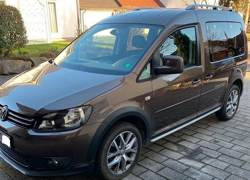 Gebraucht VW Caddy 86 PS (63 kW) 2015 Braun Van / Kleinbus