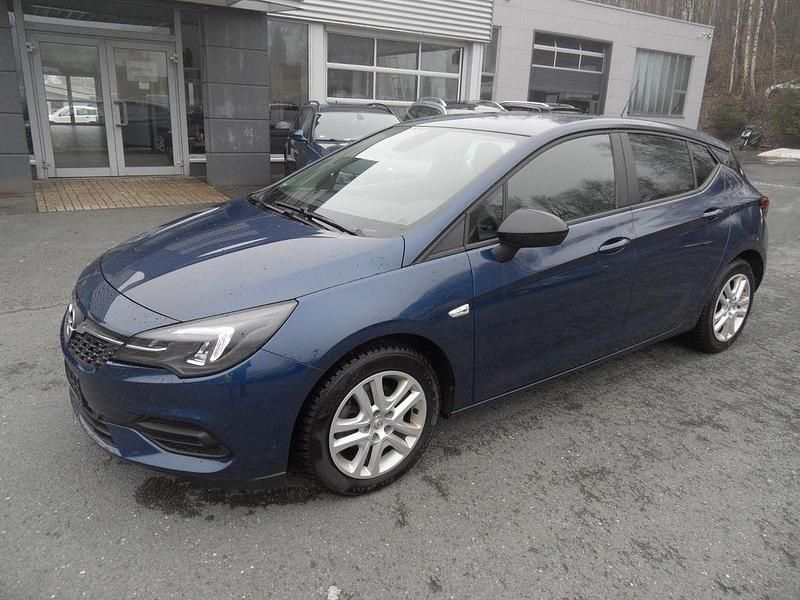 Gebraucht Opel Astra Edition 131 PS (96 kW) 2022 Blau Limousine