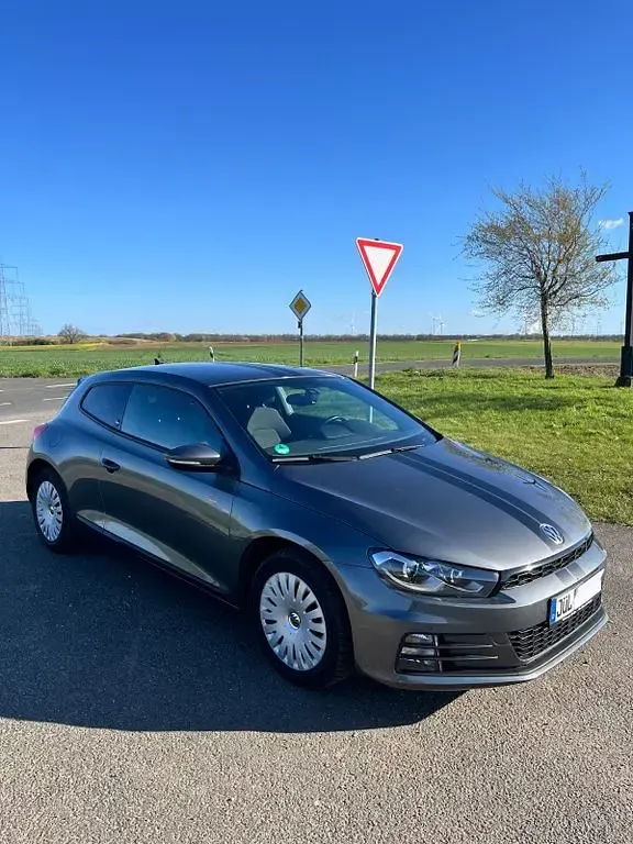Gebraucht VW Scirocco Sound 179 PS (131 kW) 2017 Grau Coupé