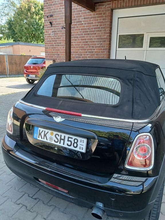 Second-hand Mini One Cabriolet 98 CP (72 kW) 2011 Negru Cabrio