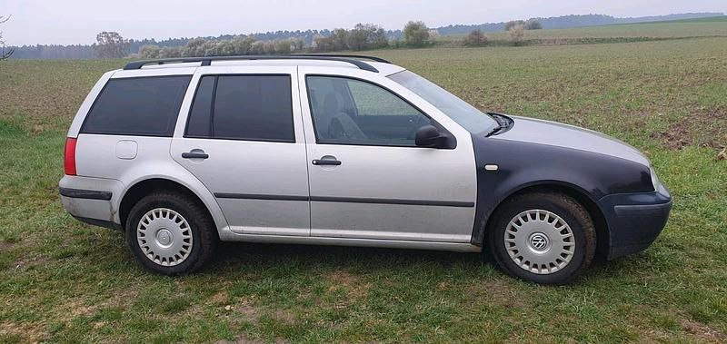 Gebraucht VW Golf IV 116 PS (85 kW) 2002 Silber Kombi