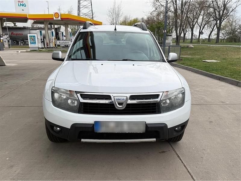 Usado Dacia Duster 105 HP (77 kW) 2012 Branco SUV