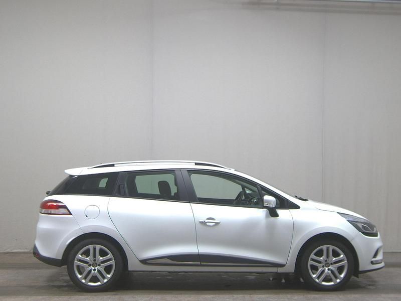 Gebraucht Renault Clio IV 90 PS (66 kW) 2019 Gletscherweiss Limousine