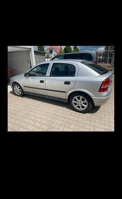 Gebraucht Opel Astra 70 PS (51 kW) 2002 Grau Kleinwagen