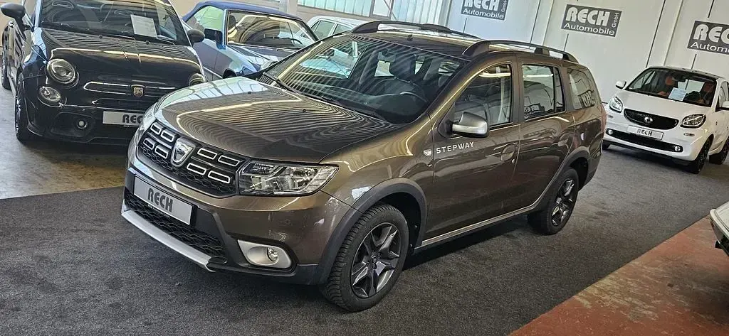 Gebraucht Dacia Logan Celebration 90 PS (66 kW) 2017 Braun Limousine