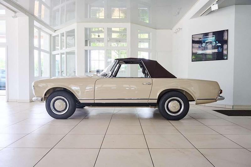 Gebraucht Mercedes W113 150 PS (110 kW) 1966 Beige Cabrio