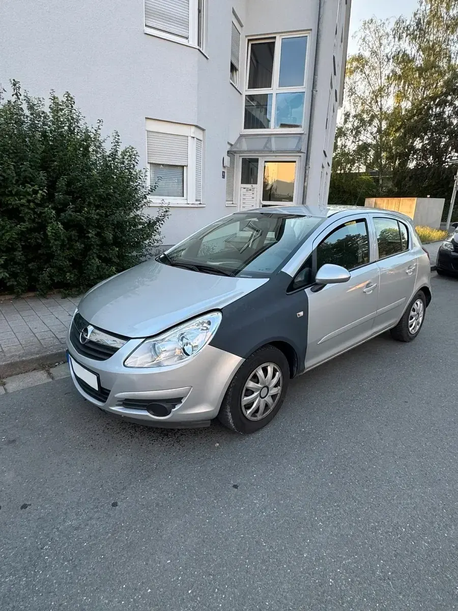 Gebraucht Opel Corsa 80 PS (58 kW) 2006 Silber Kleinwagen