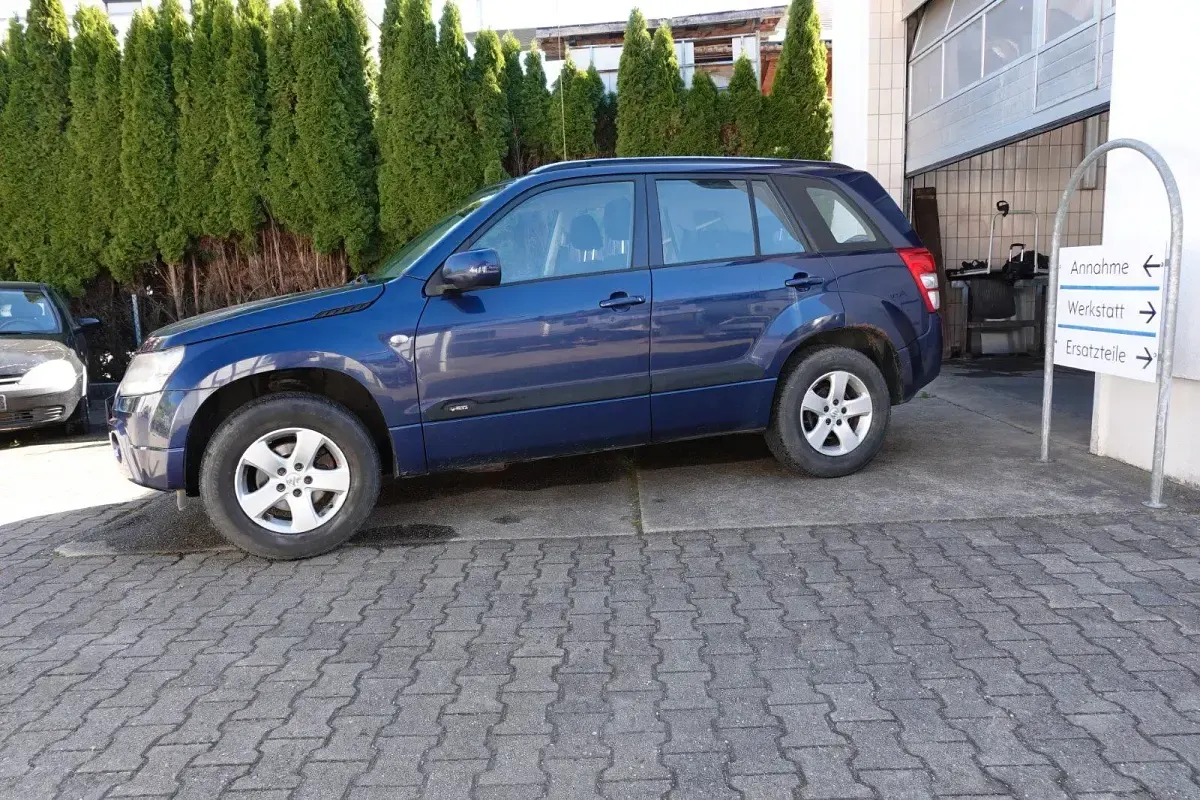 Gebraucht Suzuki Grand Vitara 140 PS (102 kW) 2006 Blau SUV