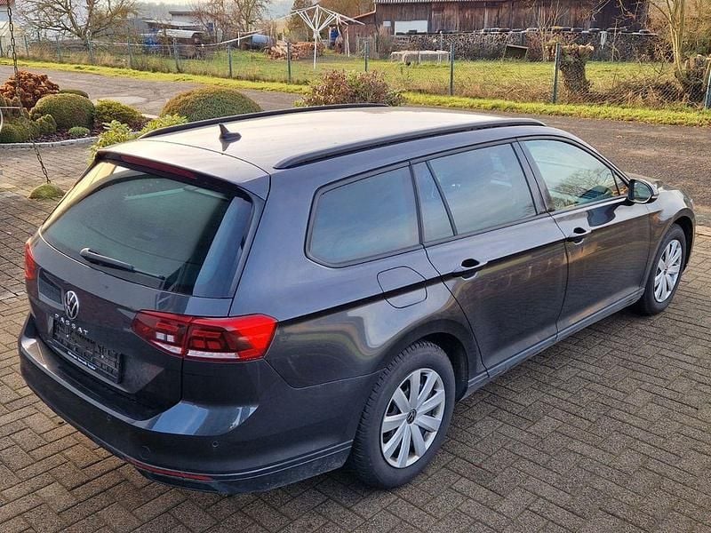 Gebraucht VW Passat Conceptline 150 PS (110 kW) 2023 Grau Kombi