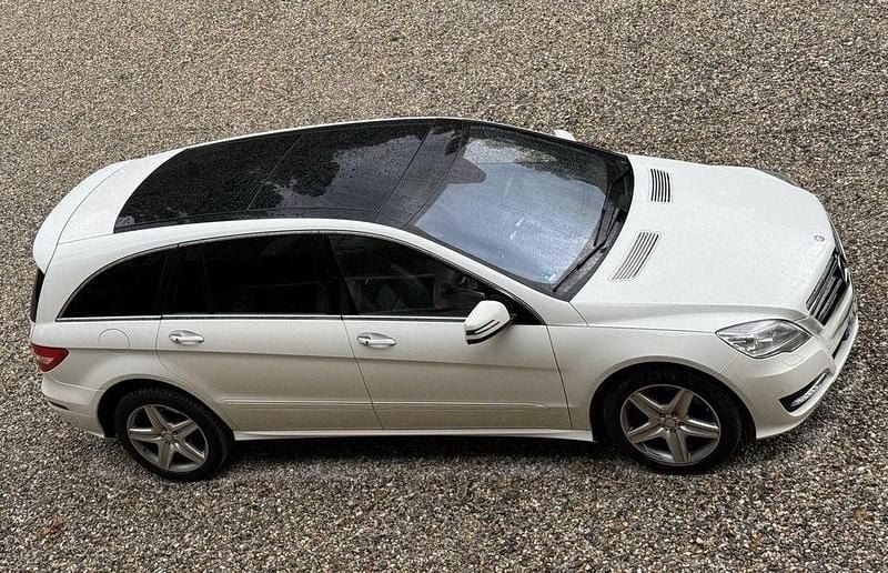 Weiß Gebraucht 2011 Mercedes R500 Van / Kleinbus | 55.000 € - Bild 1/4