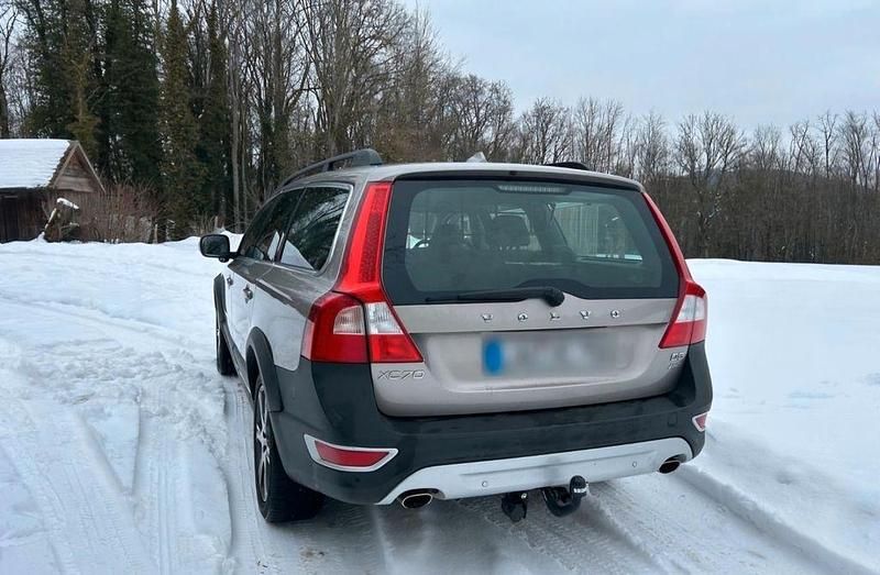 Gebraucht Volvo XC70 Summum 215 PS (158 kW) 2011 Grau Kombi
