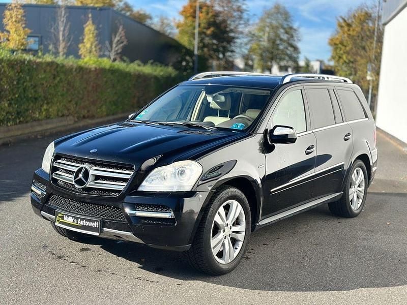 Schwarz Gebraucht 2010 Mercedes GL350 SUV | 11.580 € (Fairer Preis) - Bild 1/4
