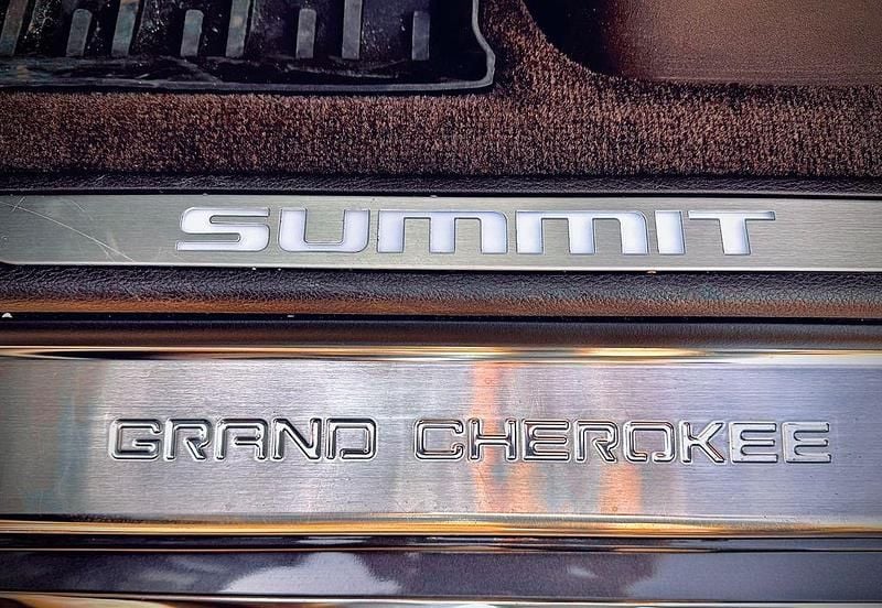 Gebraucht Jeep Grand Cherokee Summit 250 PS (183 kW) 2020 Weiß SUV