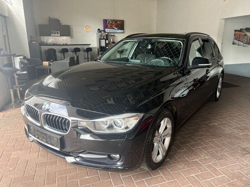 Schwarz Gebraucht 2014 BMW 316 Comfort Edition Kombi | 9.390 € (Fairer Preis) - Bild 1/4
