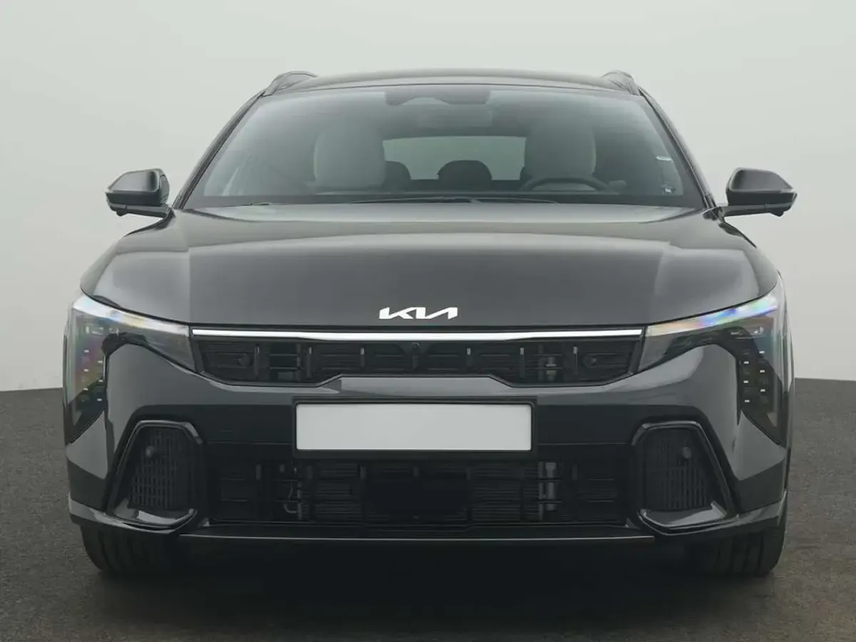 Gebraucht Kia K4 150 PS (110 kW) 2026 Interstellar gray Kombi