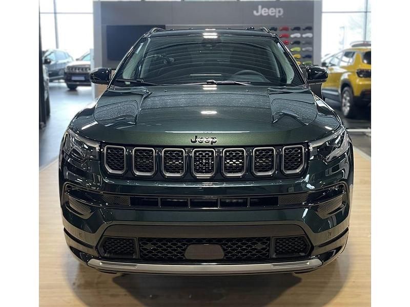 Neu Jeep Compass Summit 131 PS (96 kW) 2025 Techno green/dach schwarz SUV