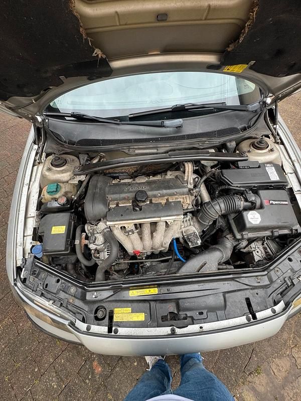 Gebraucht Volvo S60 144 PS (105 kW) 2002 Silber Limousine