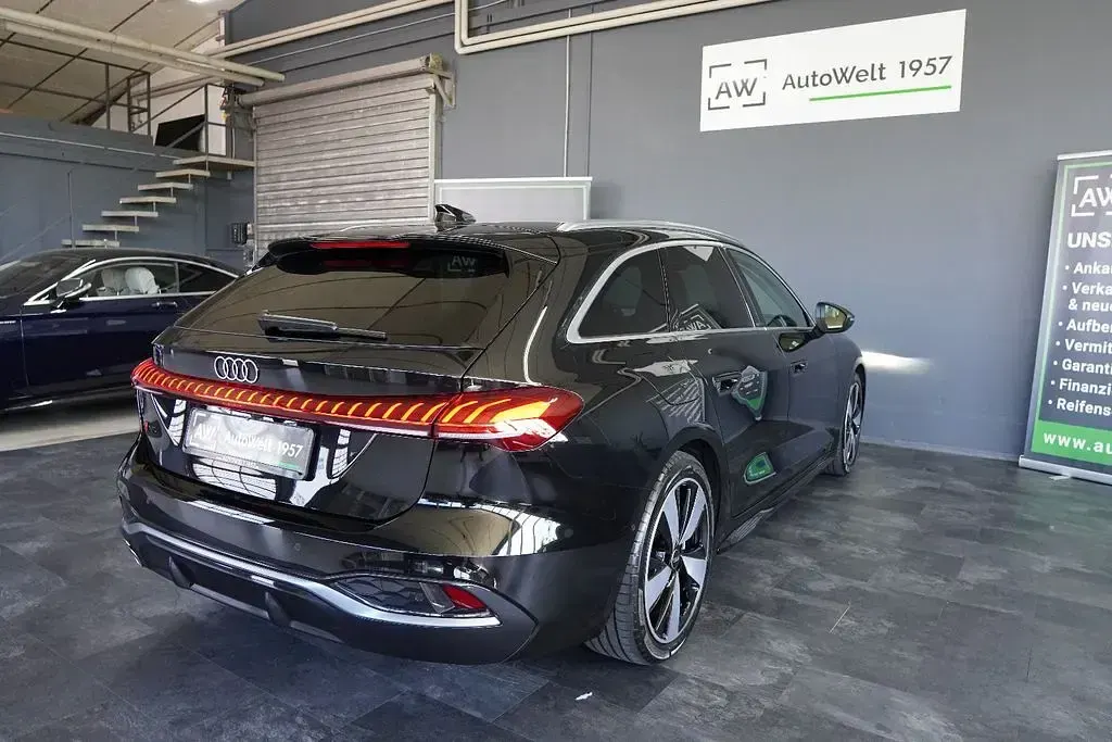 Gebraucht Audi A5 S-Line 204 PS (150 kW) 2025 Schwarz Kombi