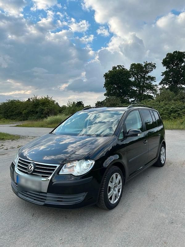 Schwarz Gebraucht 2008 VW Touran Van / Kleinbus | 3.650 € (Fairer Preis) - Bild 1/4