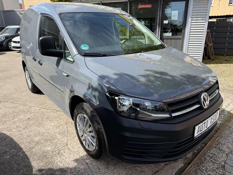 Second-hand VW Caddy 102 CP (75 kW) 2020 Gri Monovolum